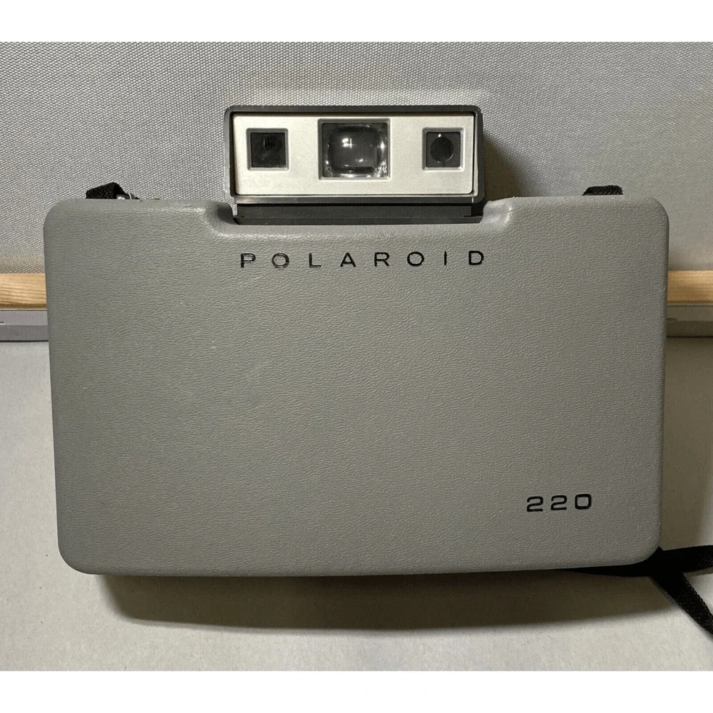 Vintage Polaroid Land Camera Automatic 220 With Strap Manual Hardcover Untested